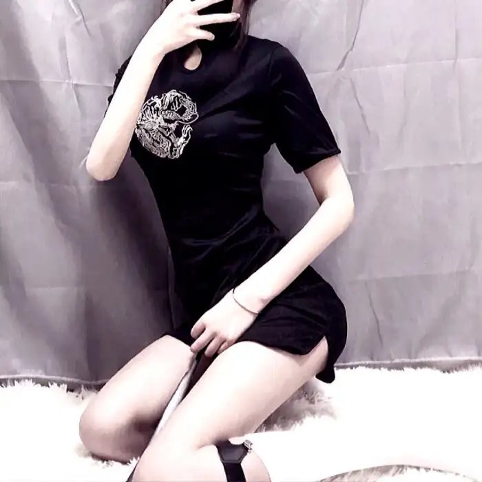 美丽笨女人